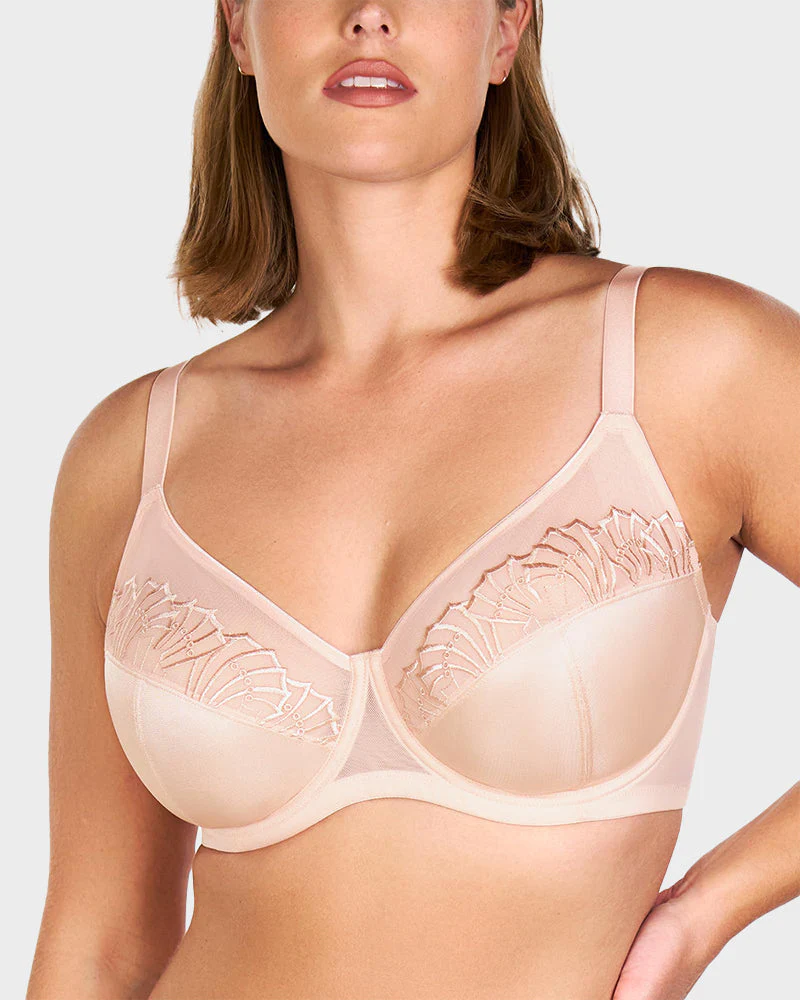 Plus-Size Pearl Shimmer Lace Minimizer Bra - Image 12